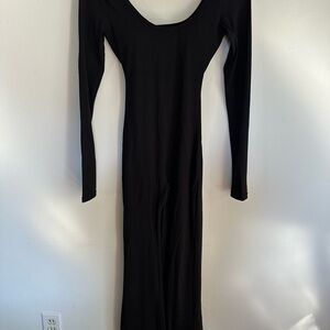 Skin-tight Black Jumpsuit with Long Sleeves